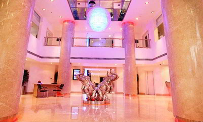 Radisson Blu Kochi Hotel Exterior photo The lobby of the hotel